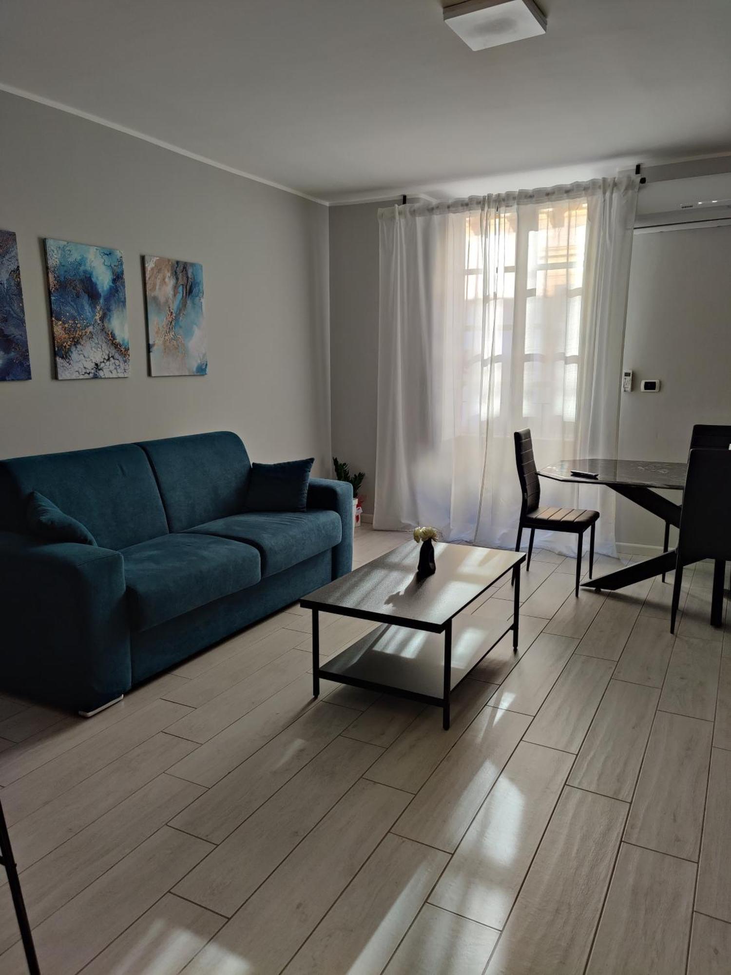 Delph'S House Apartment Catania Exterior photo